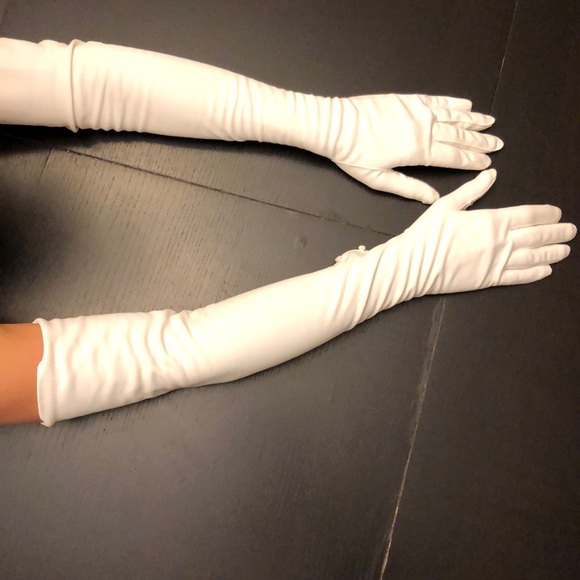 Bicep high white gloves - Picture 5 of 7